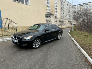 BMW 5 Series foto 7