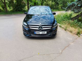 Mercedes B Class foto 1