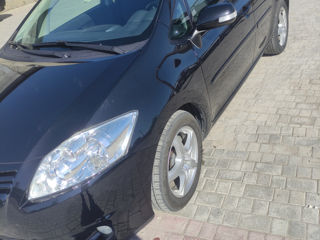 Toyota Auris foto 1