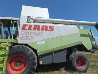 Se vinde combina Claas Lexion 480 foto 5