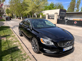 Volvo S60 фото 1