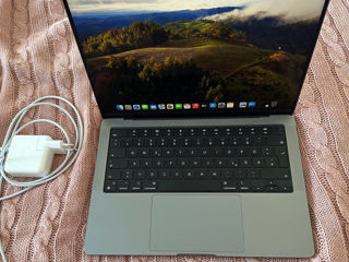 Macbook 14 pro m3 512 GB foto 2