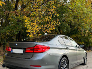 BMW 5 Series foto 4