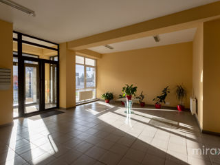 Apartament cu 3 camere, 101 m², Buiucani, Chișinău foto 19