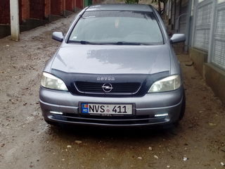 Opel Astra foto 1