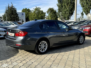 BMW 3 Series foto 7