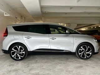 Renault Grand Scenic foto 2