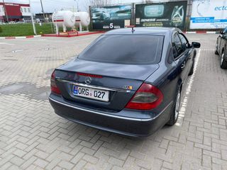 Mercedes E Class foto 4