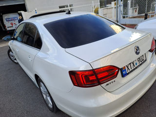 Volkswagen Jetta foto 5