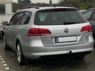 Volkswagen Passat foto 3