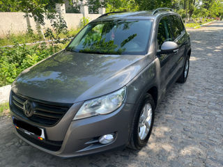 Volkswagen Tiguan фото 0