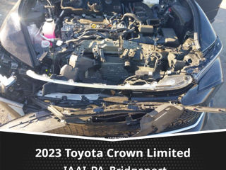 Toyota Crown foto 5