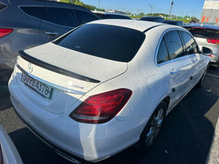 Mercedes C-Class foto 3