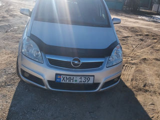 Opel Zafira foto 7