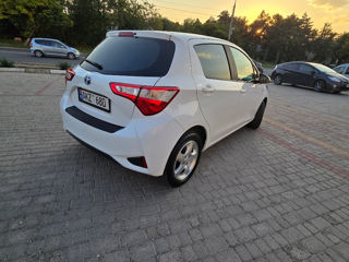 Toyota Yaris foto 3