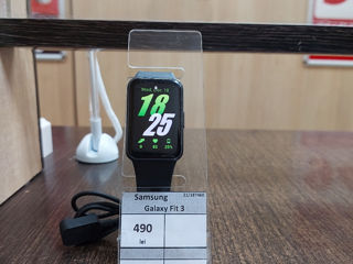 Samsung Galaxy Fit 3 - 490 lei