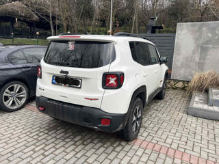 Jeep Renegade foto 11