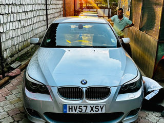 BMW 5 Series foto 2