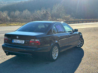 BMW 5 Series foto 5