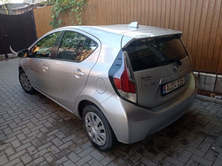 Toyota Prius c foto 3