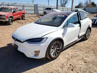 Tesla Model X foto 2