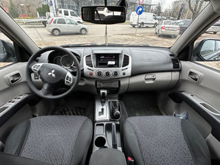 Mitsubishi L200 foto 8