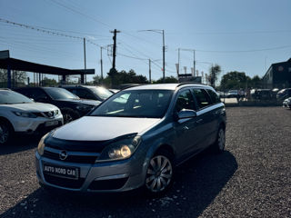 Opel Astra foto 1