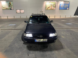 Opel Astra foto 2