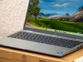 Dell Precision 3571/ Core I5 12600H/ 16Gb Ram DDR5/ IrisXe/ 500Gb SSD/ 15.6" FHD IPS!!! foto 6