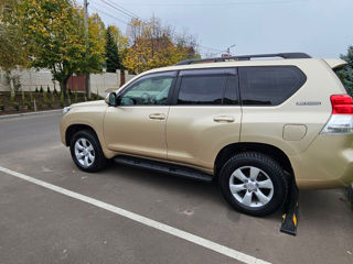 Toyota Land Cruiser Prado foto 3