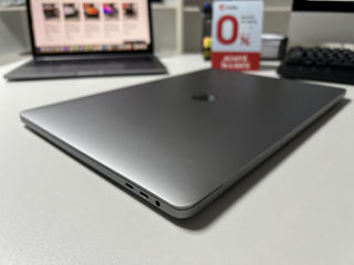 MacBook Pro 16, 2019/ i7 9gen/ 32gb Ram/ 512Gb SSD/ Radeon Pro 5300M 4Gb/ 636 cicluri Credit 0% foto 9