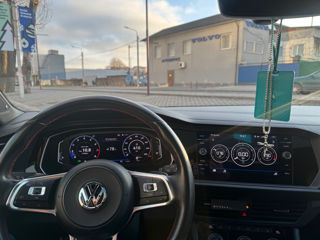 Volkswagen Jetta foto 8