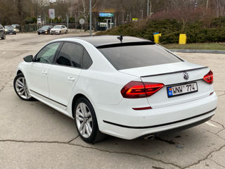 Volkswagen Passat foto 3