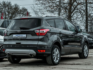 Ford Kuga foto 2