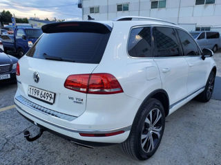 Volkswagen Touareg foto 2