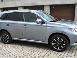 Mitsubishi Outlander foto 6