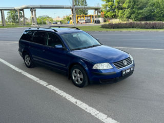 Volkswagen Passat foto 3