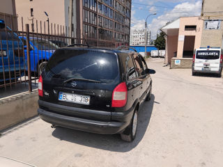 Opel Zafira foto 5