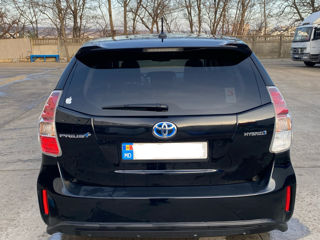 Toyota Prius + foto 3