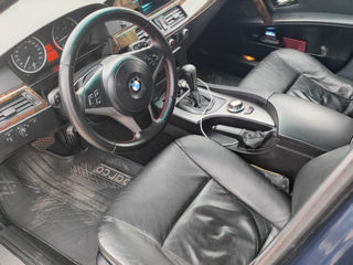 BMW 5 Series foto 8