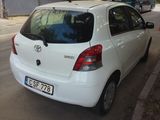 Toyota Yaris foto 10