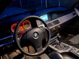 BMW 5 Series foto 10