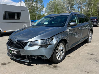 Skoda Superb foto 3