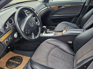 Mercedes E-Class foto 14