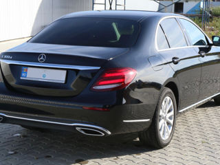 Mercedes E-Class foto 2