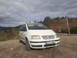 Volkswagen Sharan фото 1