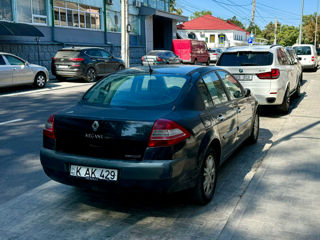 Renault Megane foto 3