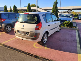 Renault Scenic foto 9