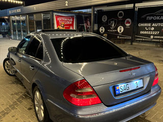 Mercedes E-Class foto 5