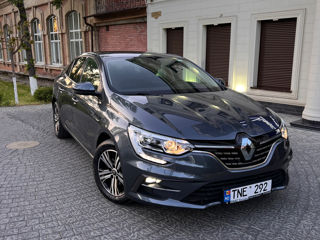 Renault Megane фото 1